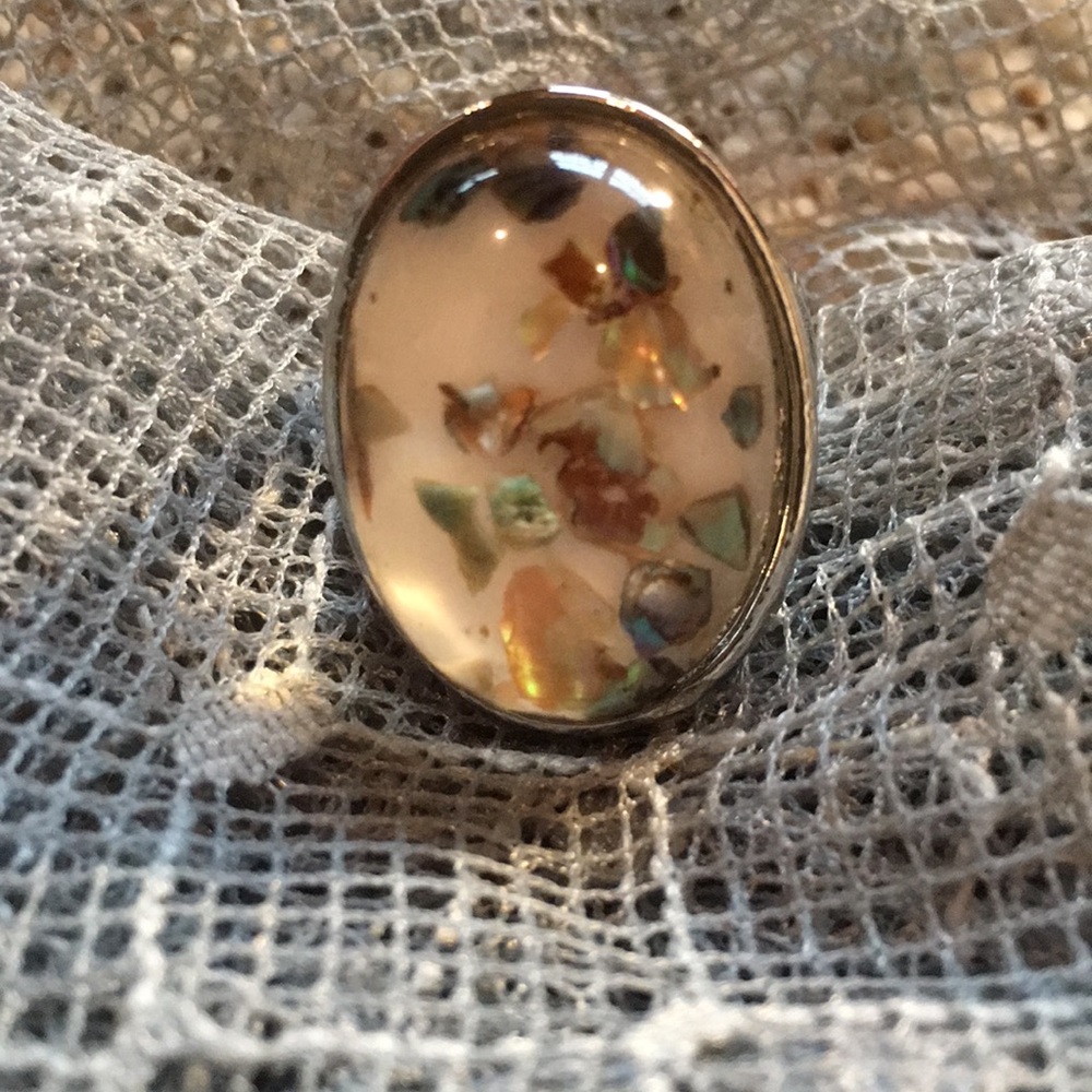 New Size 7 Oval Shell Ring